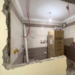 تكسير مطبخ معلم تكسير - معلم تكسير بالكويت - مقاول تكسير بالكويت - تكسير خرسانه - تكسير ارضيات - تكسير حوائط - مقاول هدم - مقاول تكسير - الفرعون 97115356